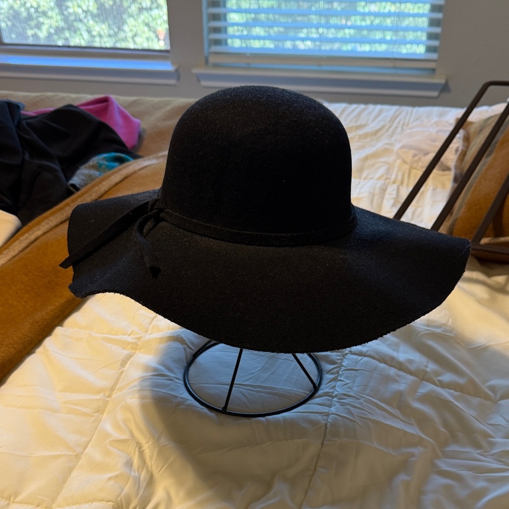 Chic Black Women's Floppy Hat